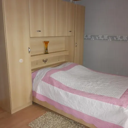 La Maison Fleurie 3*